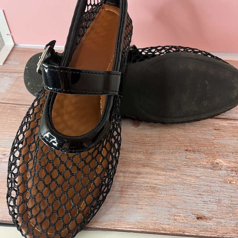 Black Mesh Women's Shoes